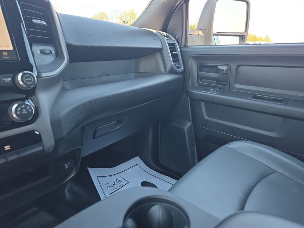 Used 2025 RAM 2500 Tradesman w/ Chrome Appearance Group image 17