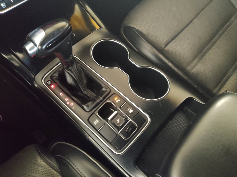 Used 2019 Kia Sorento SX FWD image 26