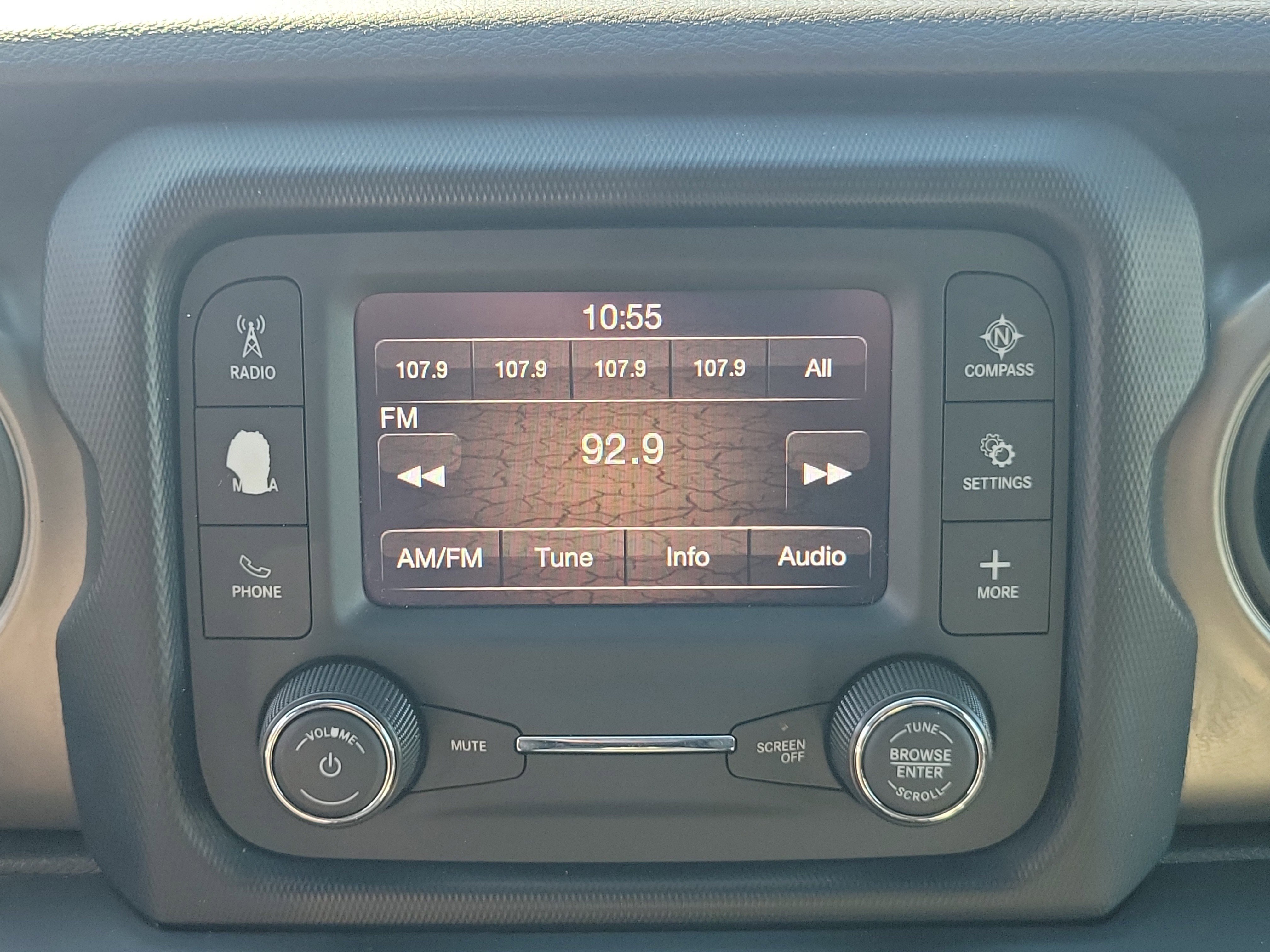 Used 2021 Jeep Wrangler Unlimited Sport image 17