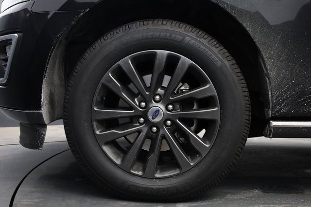 Used 2019 Ford Expedition Max Limited image 8