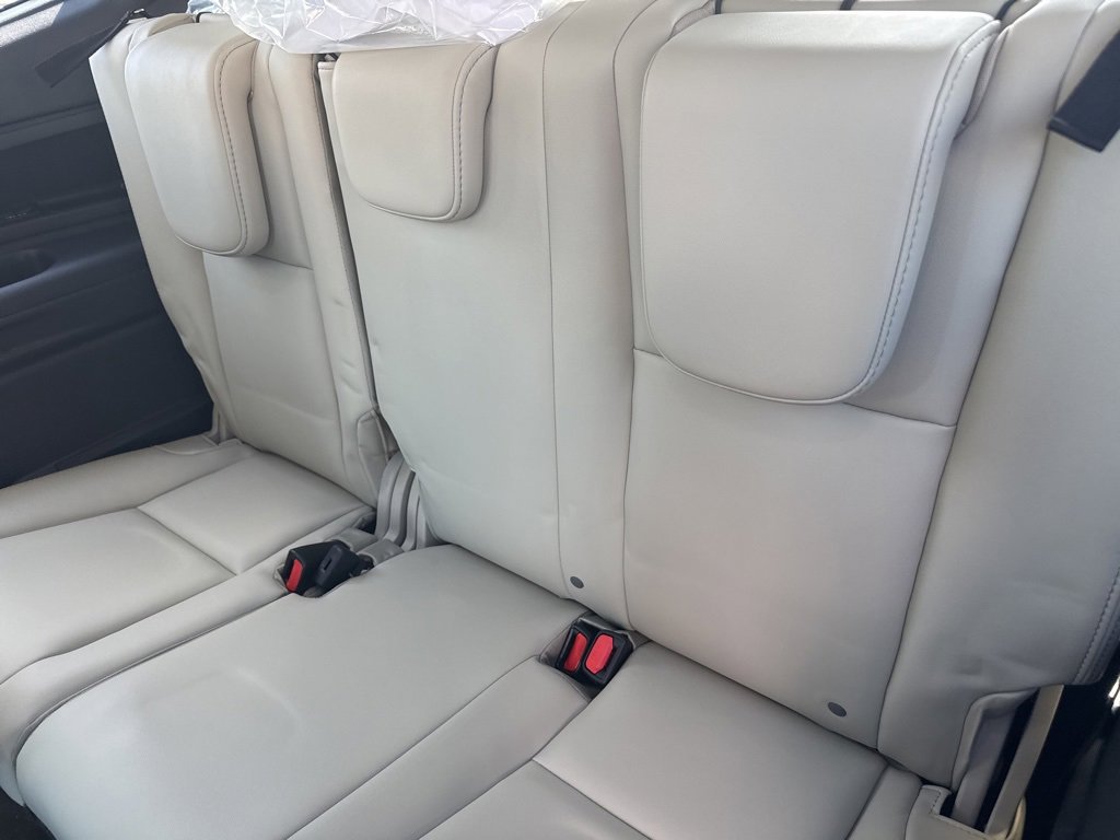 New 2025 Subaru Ascent Limited image 31