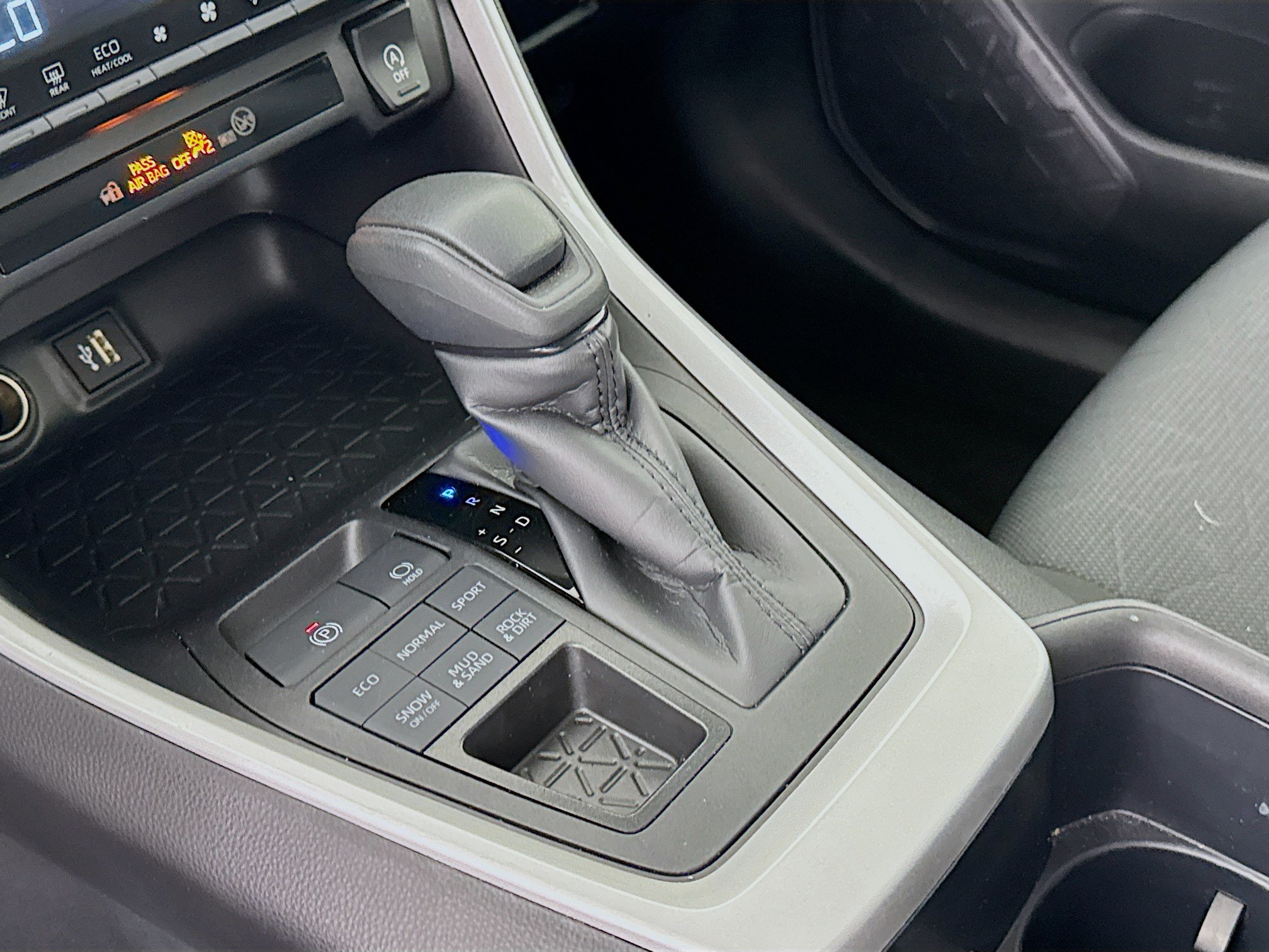 Certified 2025 Toyota RAV4 XLE AWD/4WD image 16