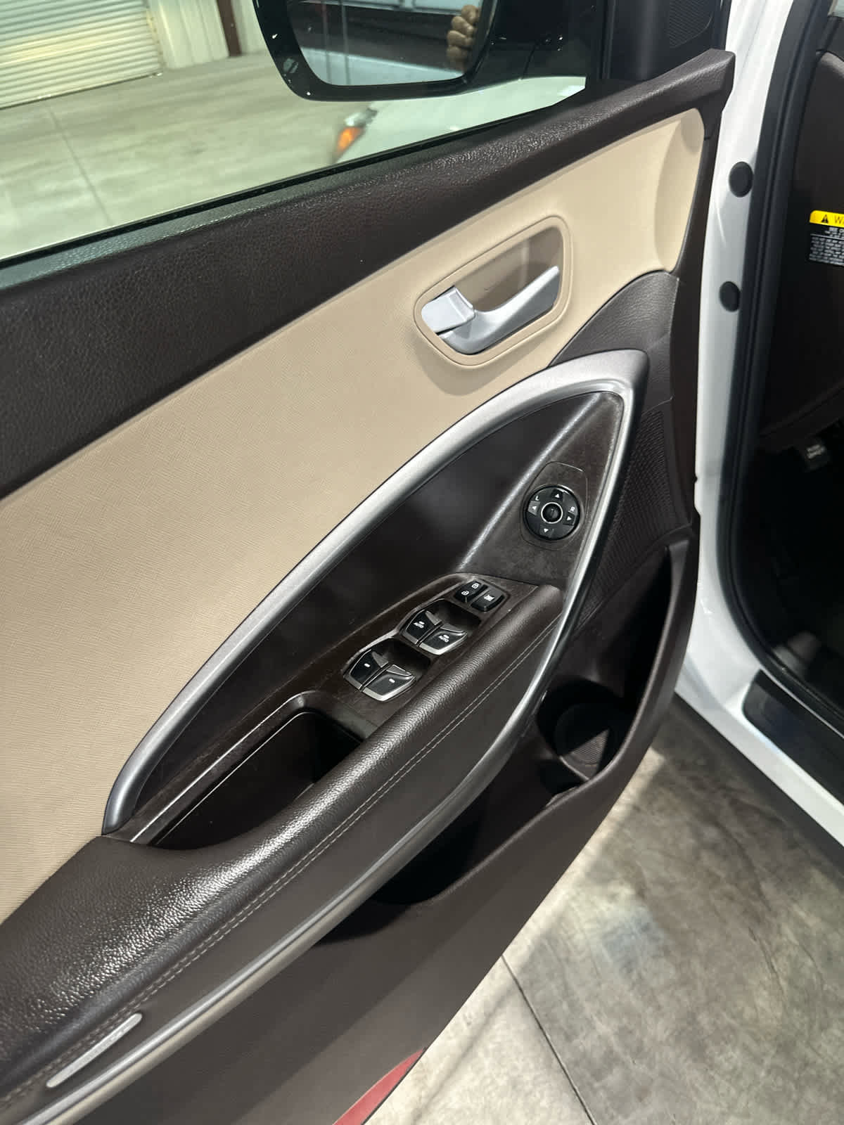 Used 2017 Hyundai Santa Fe Sport FWD image 16