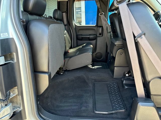 Used 2011 Chevrolet Silverado 3500 LT w/ Interior Plus Package AWD/4WD image 13
