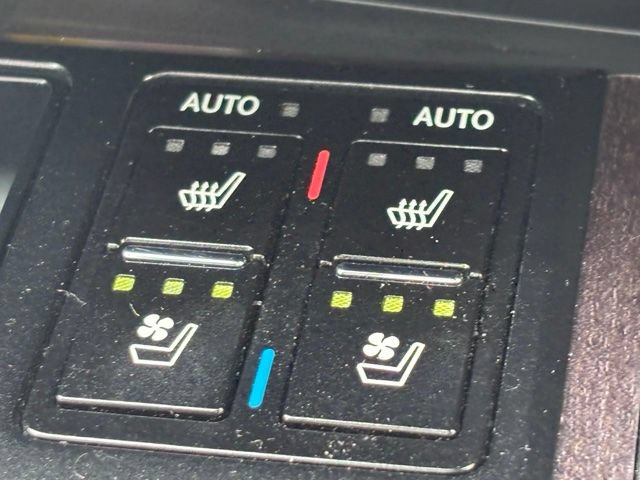 Used 2021 Lexus RX 450h AWD w/ Luxury Package image 20