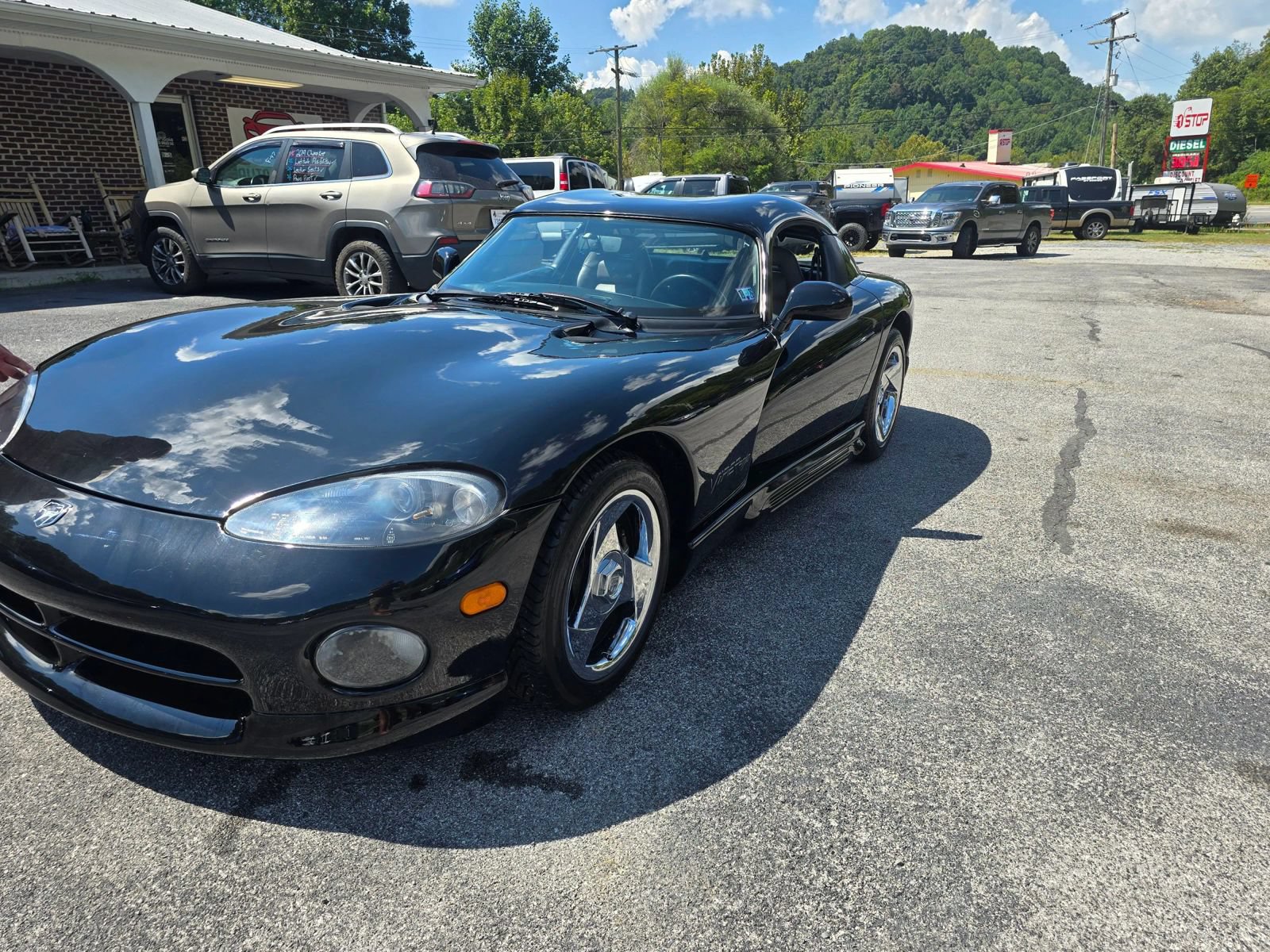 Used 1995 Dodge Viper RT/10 RWD image 2