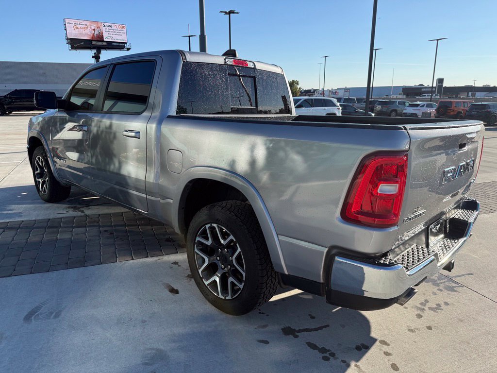 Used 2025 RAM 1500 Laramie AWD/4WD image 4