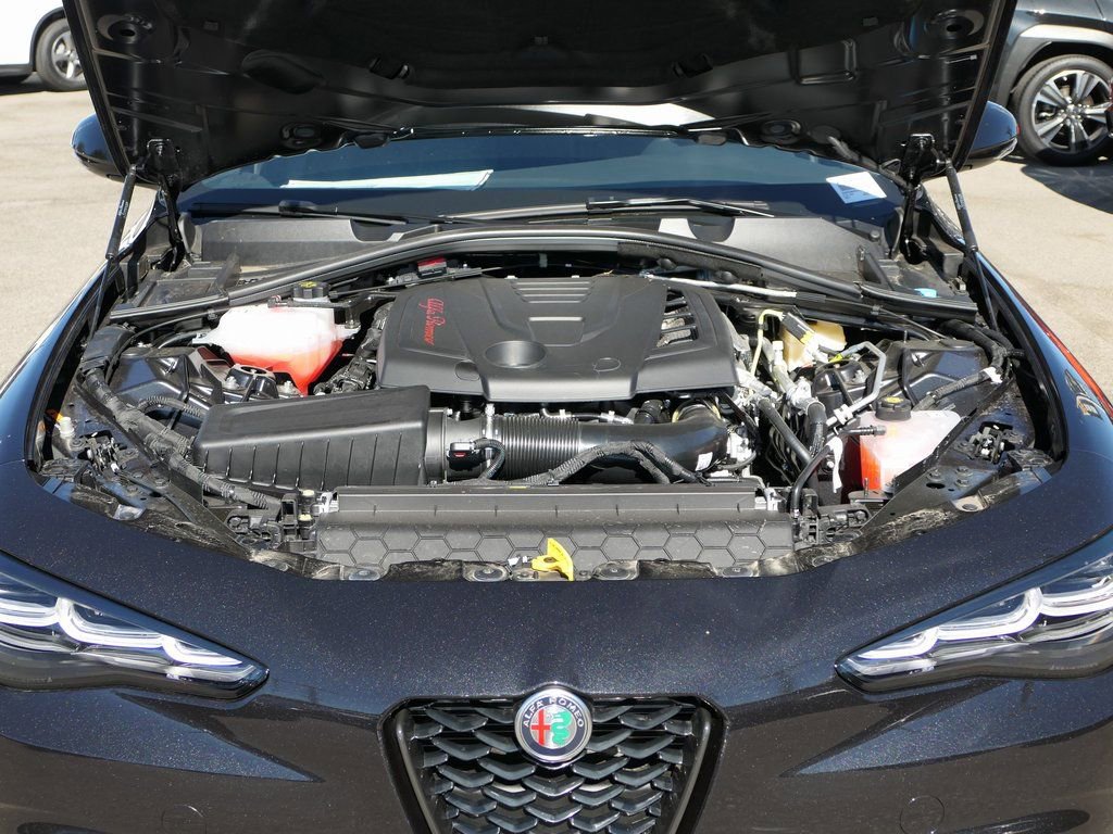 New 2024 Alfa Romeo Giulia Sprint image 29