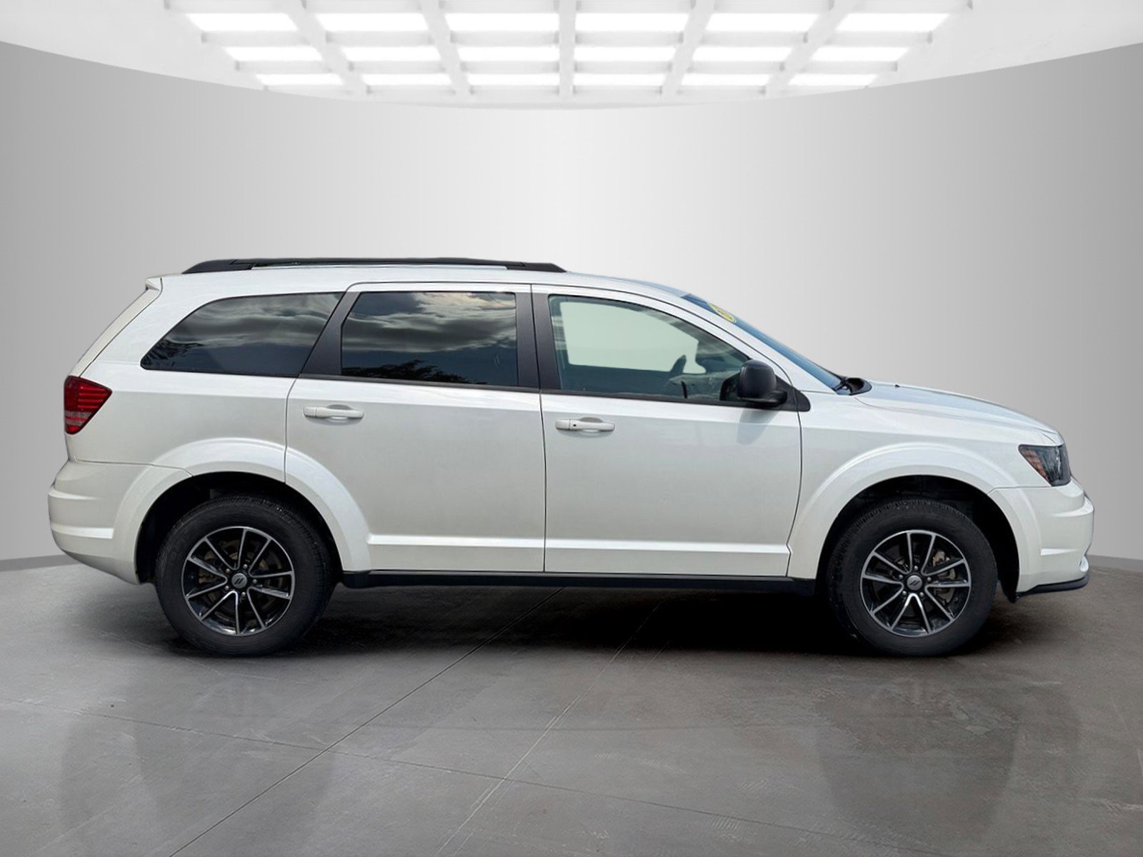Used 2018 Dodge Journey SE w/ Connectivity Group image 6