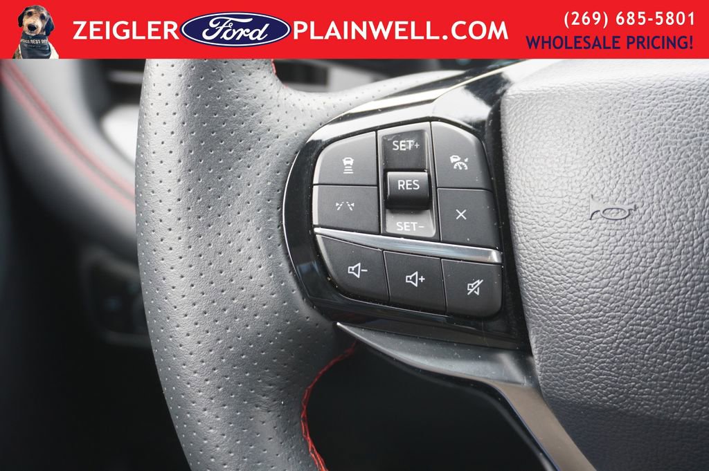 Used 2025 Ford Explorer ST-Line w/ ST-Line Street Pack image 26
