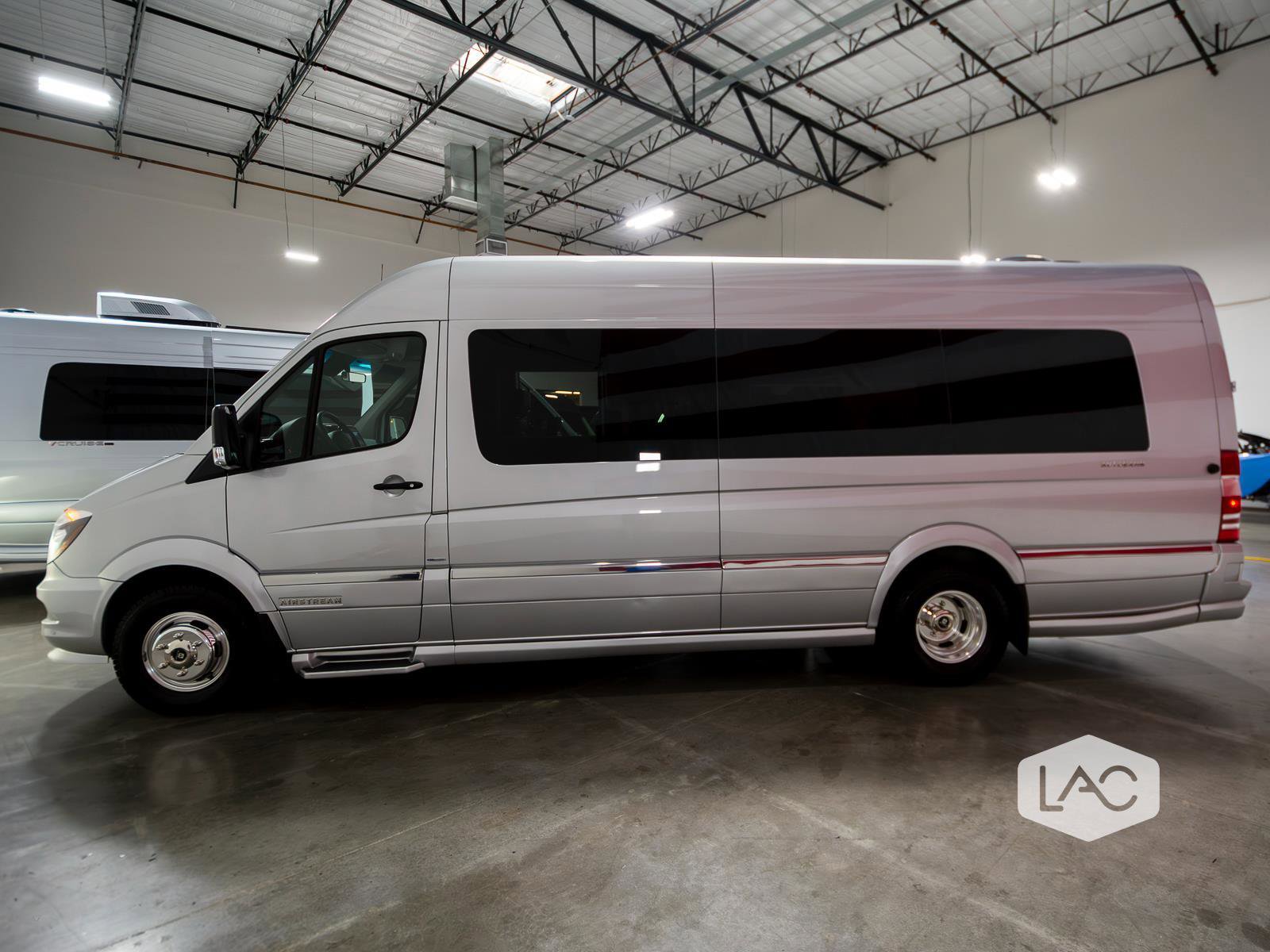 Used 2015 Mercedes-Benz Sprinter 3500 image 28