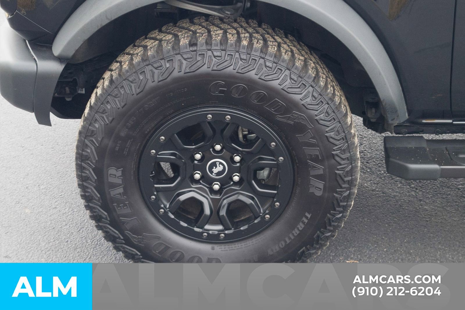 Used 2023 Ford Bronco Wildtrak image 13