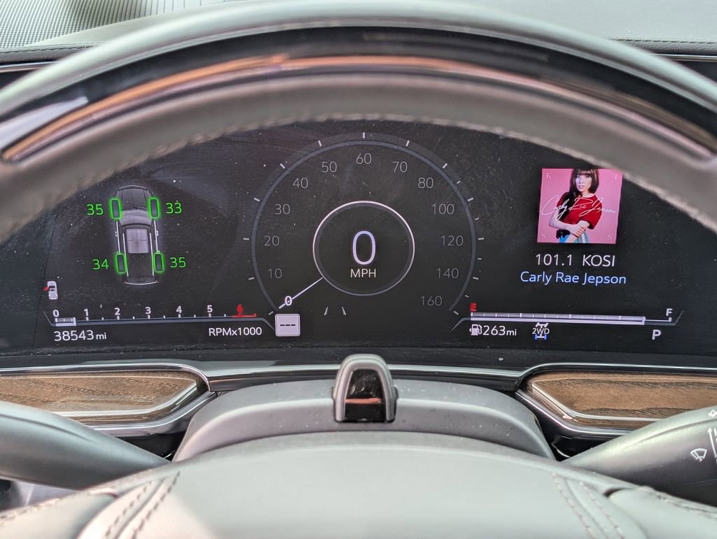 Certified 2024 Cadillac Escalade Sport Platinum w/ LPO, ONYX Package image 25