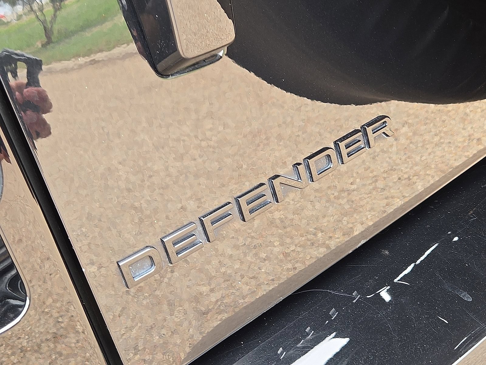 Used 2025 Land Rover Defender 110 X AWD/4WD image 12