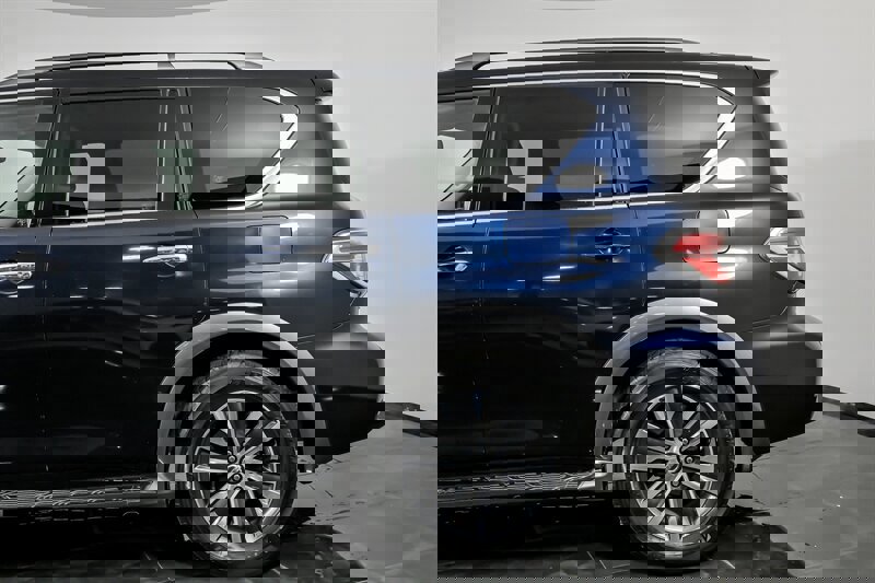 Used 2019 Nissan Armada SL w/ Premium Package image 8