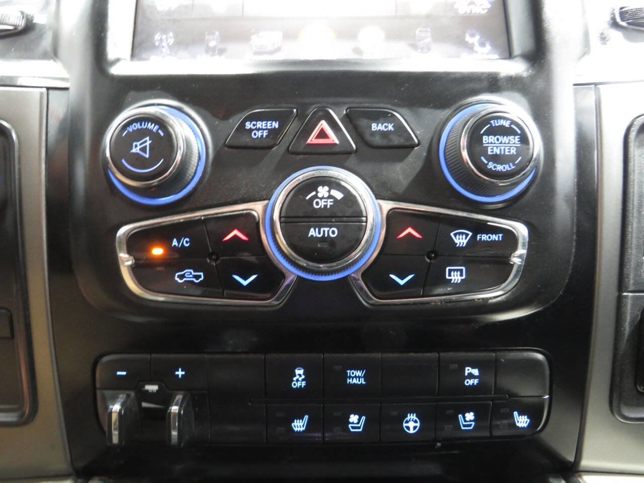 Used 2013 RAM 1500 Sport w/ Sport Premium Group AWD/4WD image 19