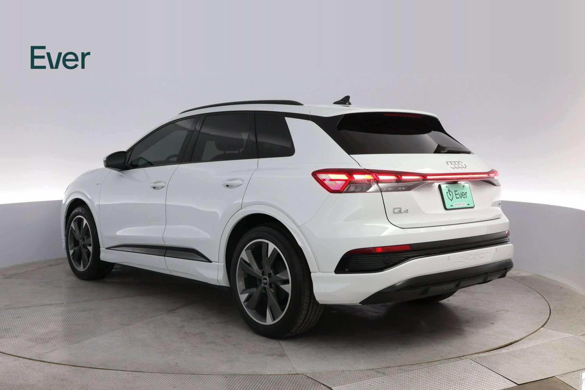 Used 2024 Audi Q4 e-tron Premium w/ Convenience Package image 14