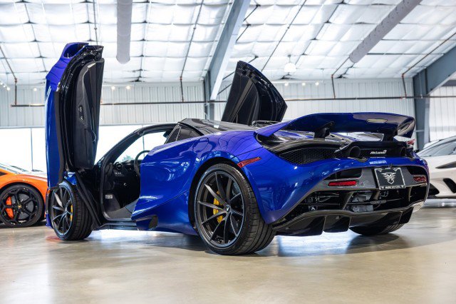 Used 2021 McLaren 720S Performance RWD image 4