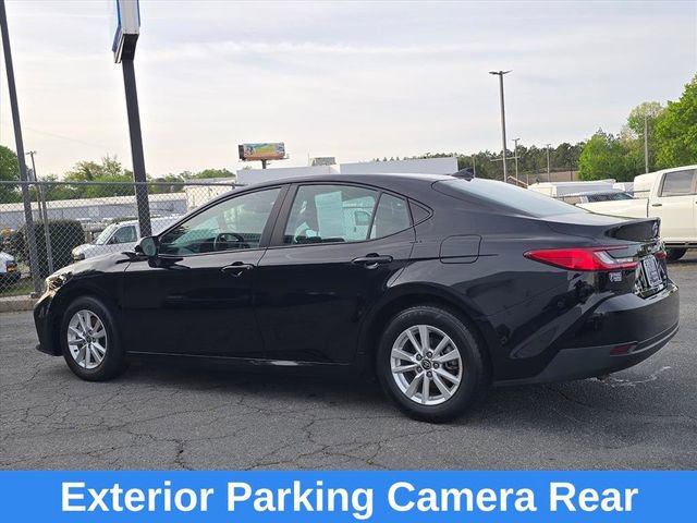 Used 2025 Toyota Camry LE image 10