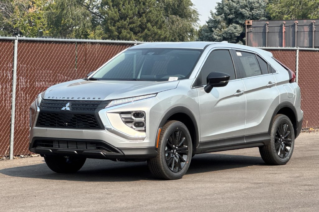 New 2026 Mitsubishi Eclipse Cross LE AWD/4WD image 11