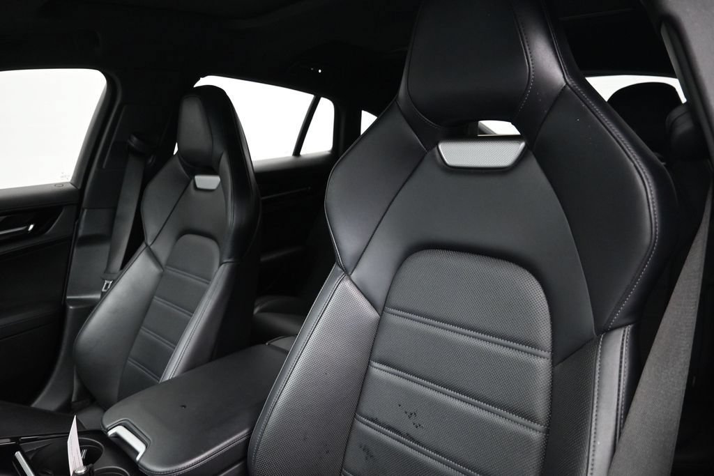 Certified 2024 Porsche Panamera 4 AWD/4WD image 5