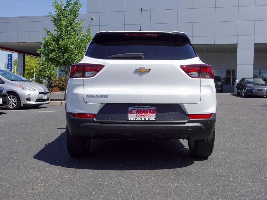 Used 2025 Chevrolet TrailBlazer LS w/ LS Convenience Package FWD image 5