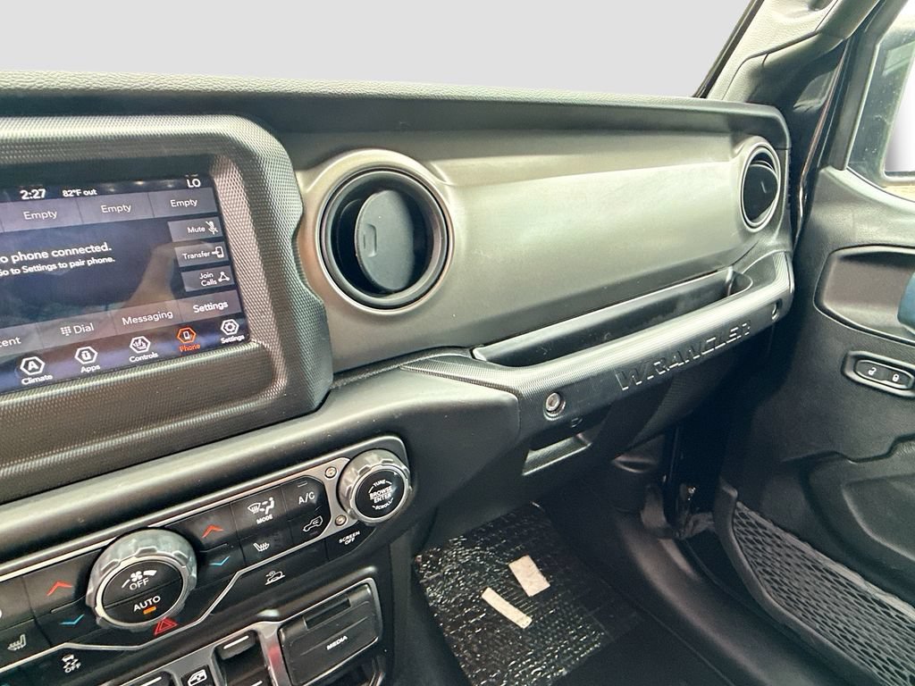Used 2023 Jeep Wrangler Unlimited w/ Cold Weather Group AWD/4WD image 24