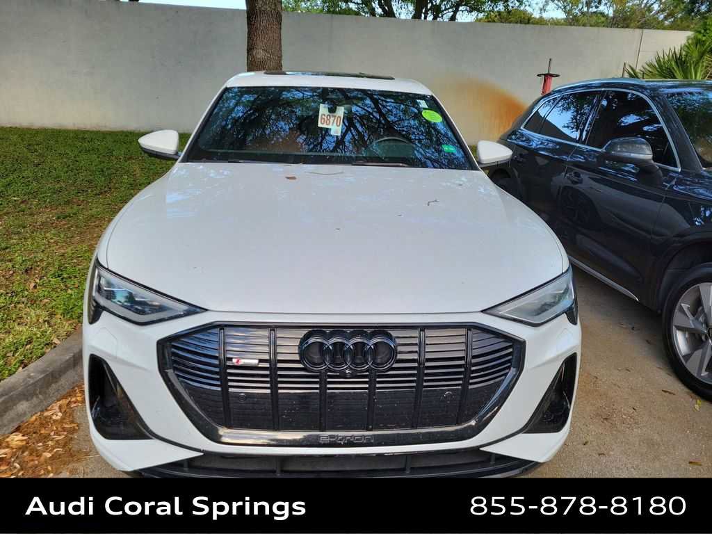 Certified 2023 Audi e-tron Premium Plus w/ Premium Plus Package image 7