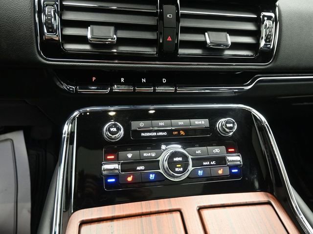 Certified 2023 Lincoln Navigator Reserve AWD/4WD image 18