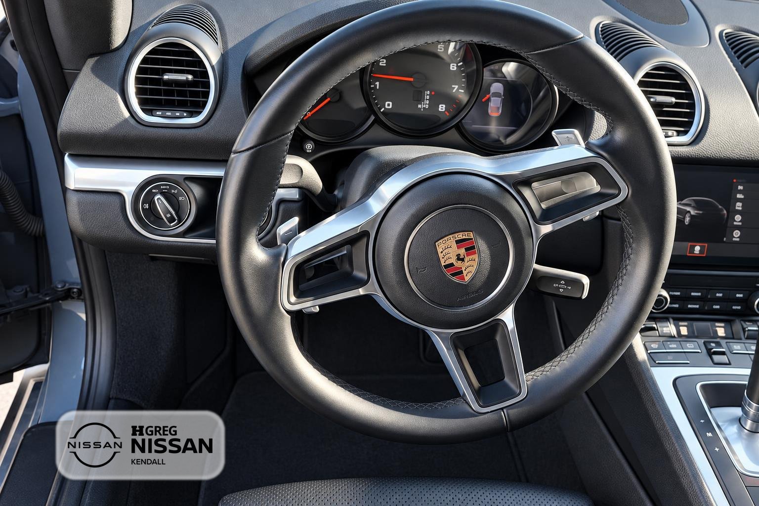 Used 2018 Porsche 718 Cayman RWD image 9