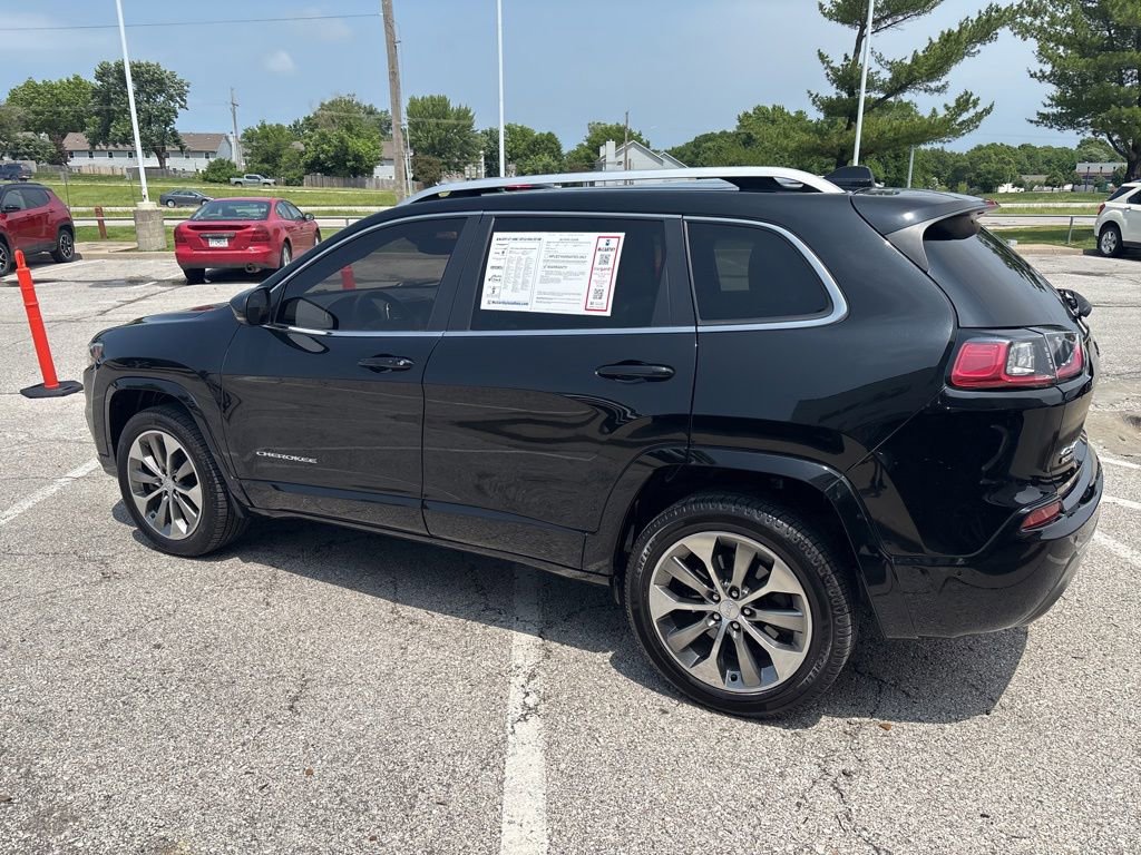 Used 2019 Jeep Cherokee Overland AWD/4WD image 18