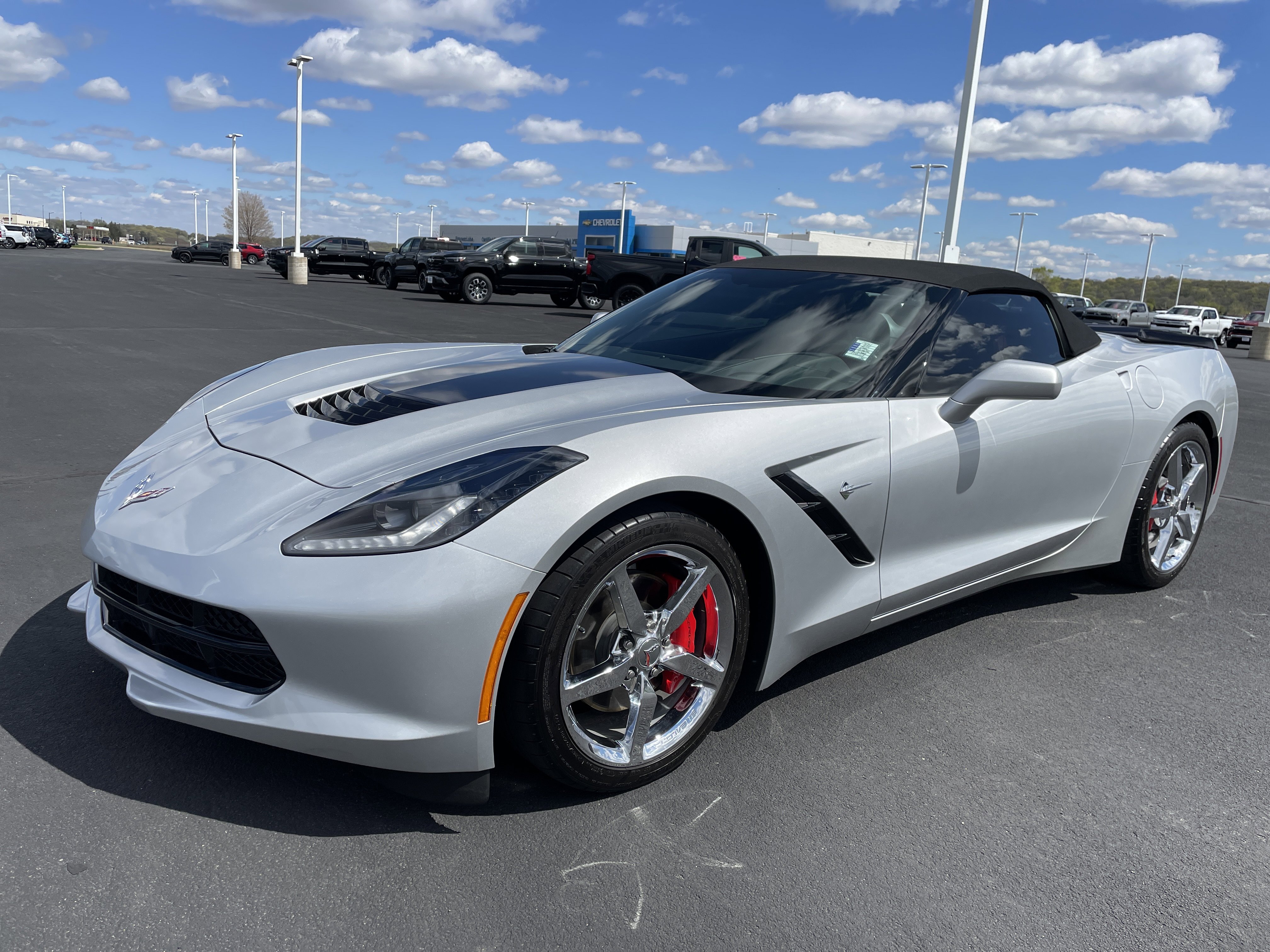 Used 2014 Chevrolet Corvette Stingray Convertible w/ 2LT Preferred Equipment Group RWD image 1