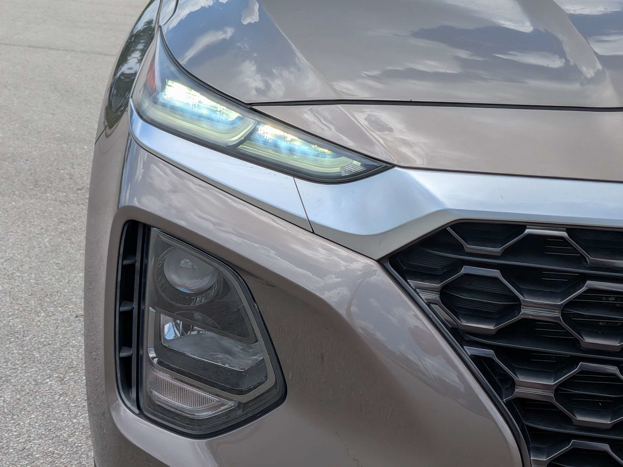 Used 2019 Hyundai Santa Fe SEL w/ Cargo Package FWD image 10