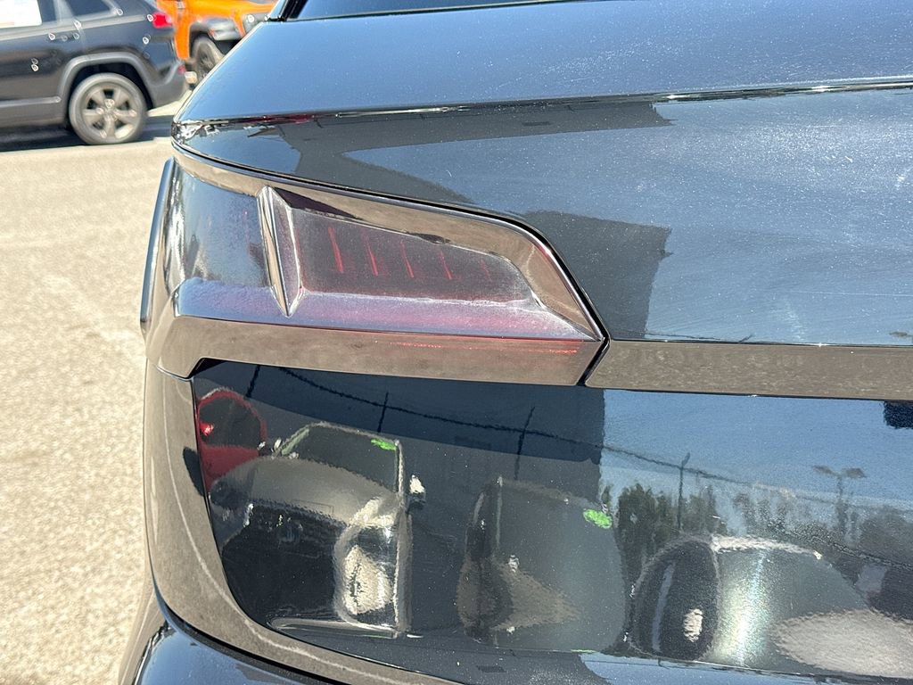 Used 2019 Audi SQ5 Premium Plus w/ Premium Plus Package image 10