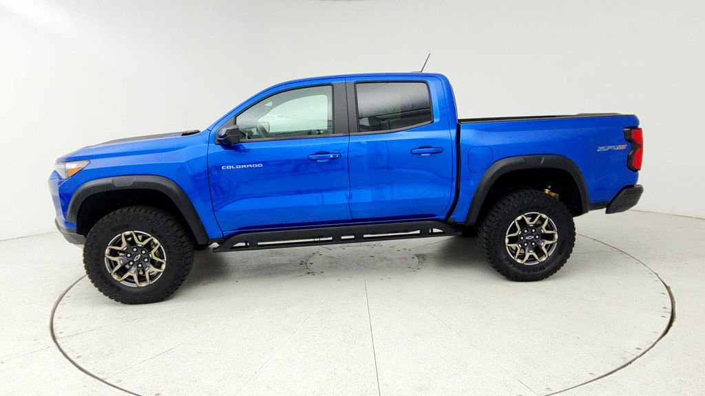 Certified 2024 Chevrolet Colorado ZR2 w/ Technology Package AWD/4WD image 5