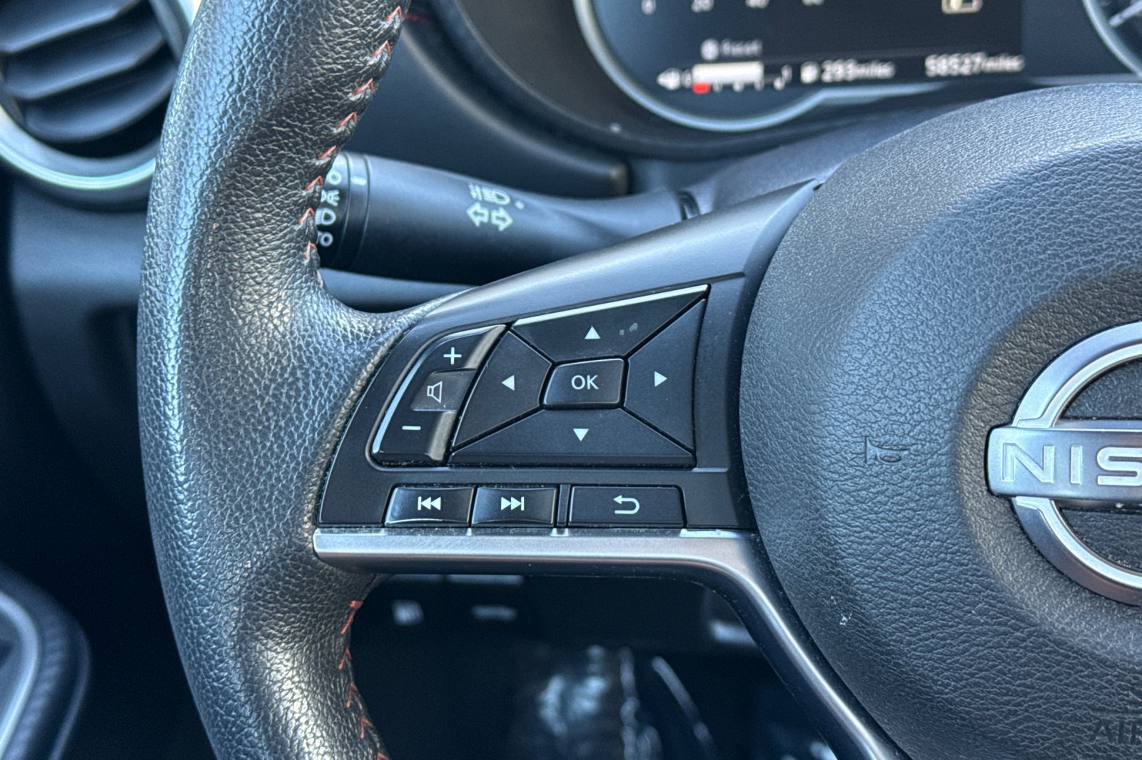 Certified 2024 Nissan Versa SR FWD image 29