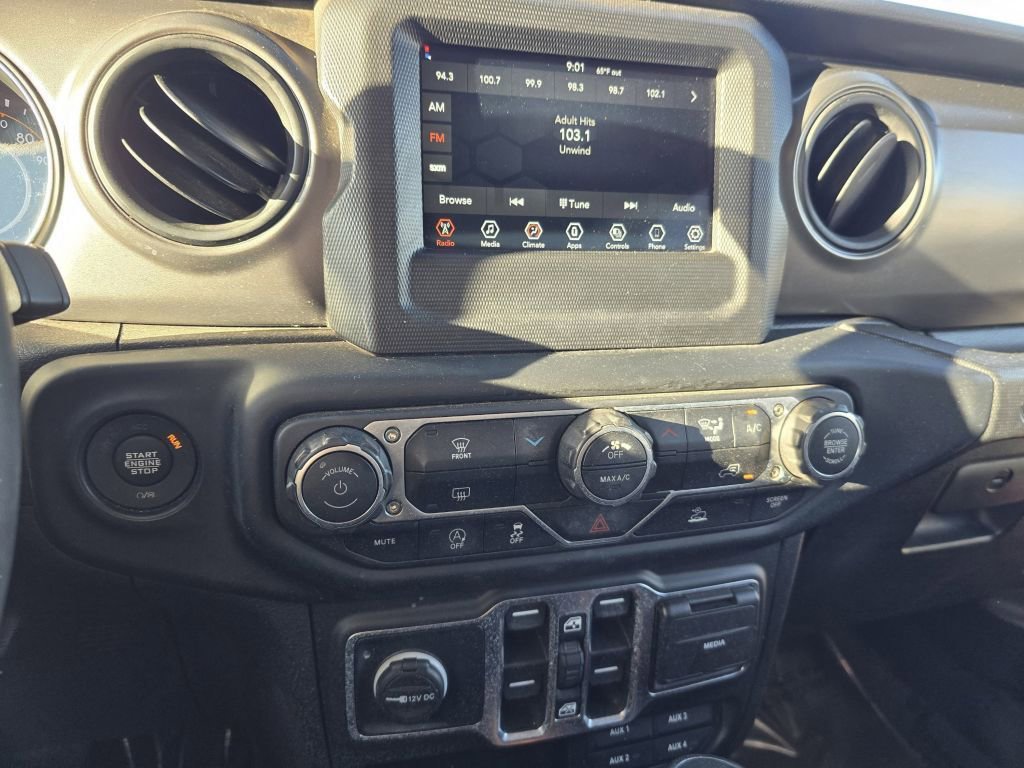 Used 2023 Jeep Wrangler Sport S image 4