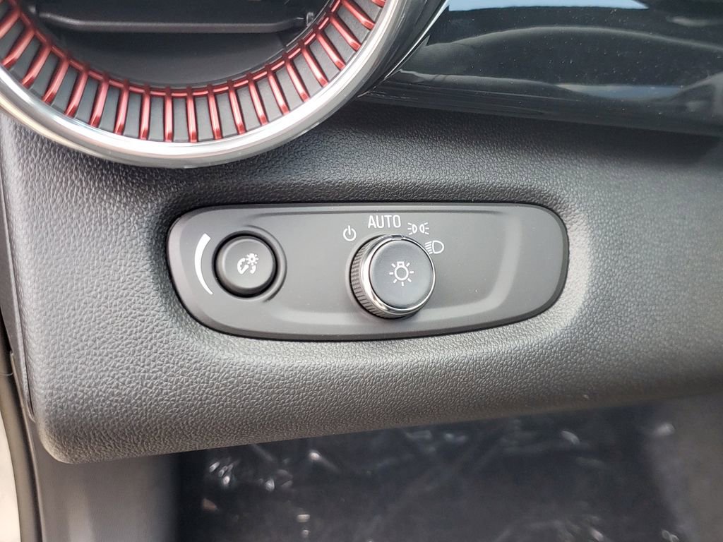 New 2026 Chevrolet Trax RS image 30