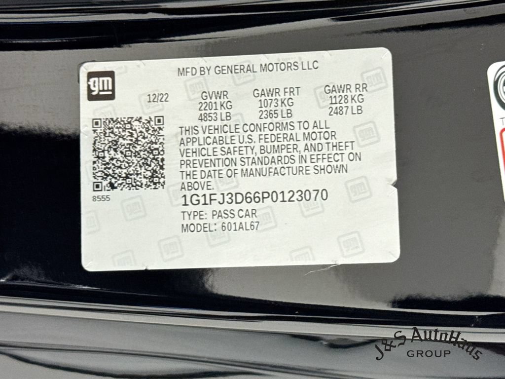 Used 2023 Chevrolet Camaro ZL1 RWD image 40