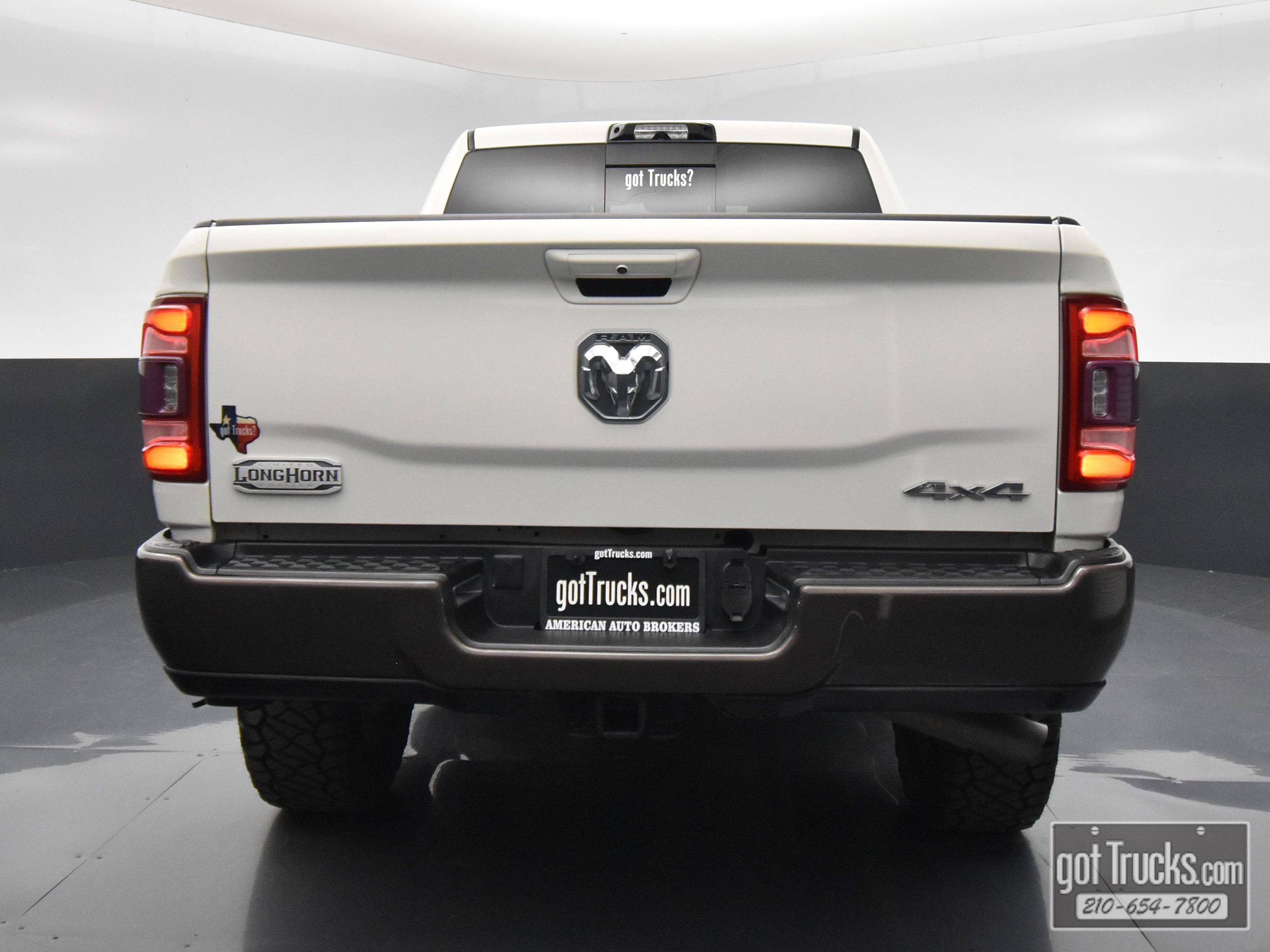 Used 2023 RAM 2500 Limited AWD/4WD image 6