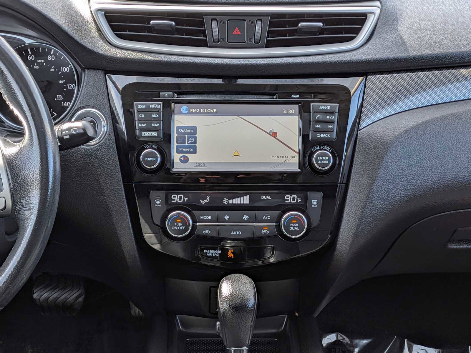 Used 2015 Nissan Rogue SL w/ SL Premium Package image 28