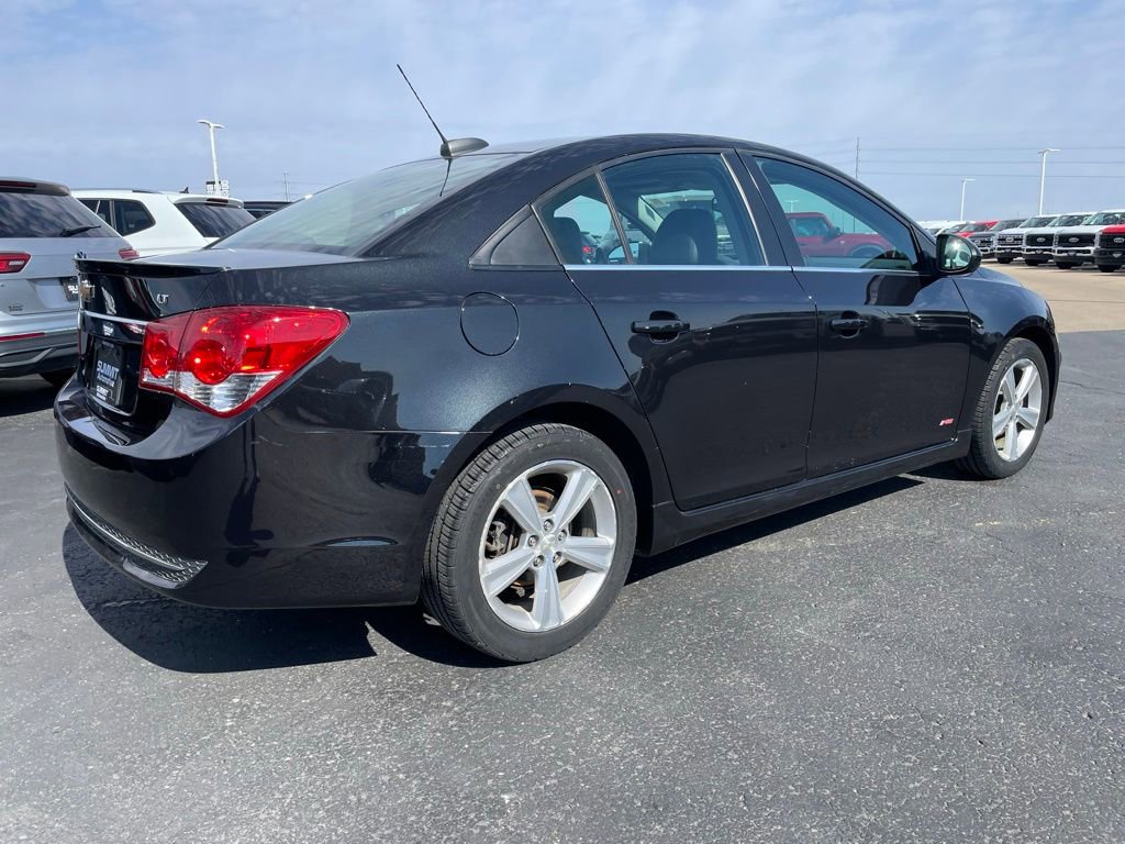 Used 2015 Chevrolet Cruze LT w/ Sun, Sound and Sport Package image 4