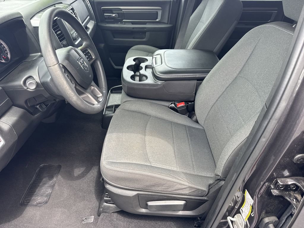 Used 2024 RAM 1500 Classic Warlock AWD/4WD image 9