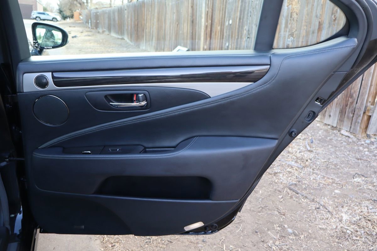 Used 2013 Lexus LS 460 L w/ Preferred Accessory Package image 25