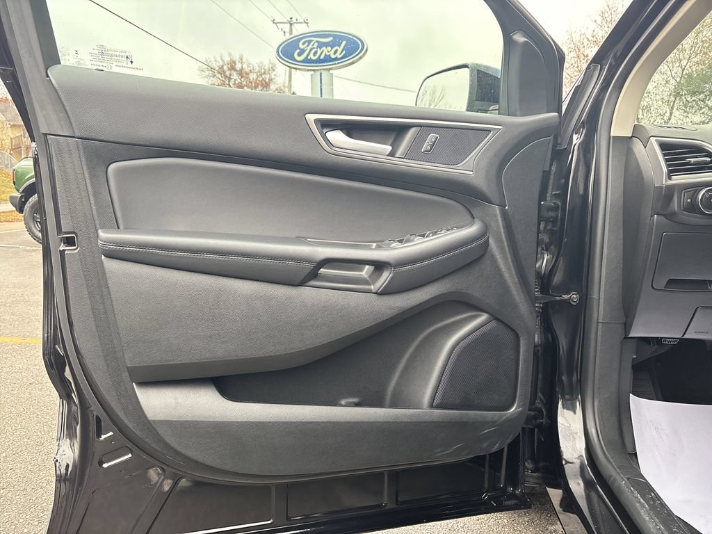 Used 2024 Ford Edge SEL w/ Convenience Package AWD/4WD image 14