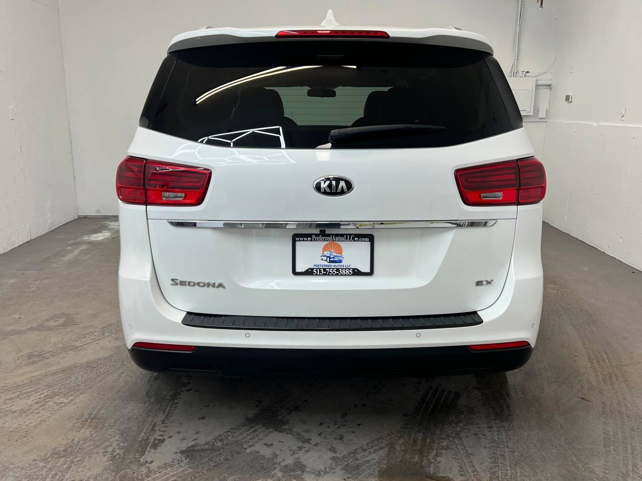 Used 2019 Kia Sedona EX image 5