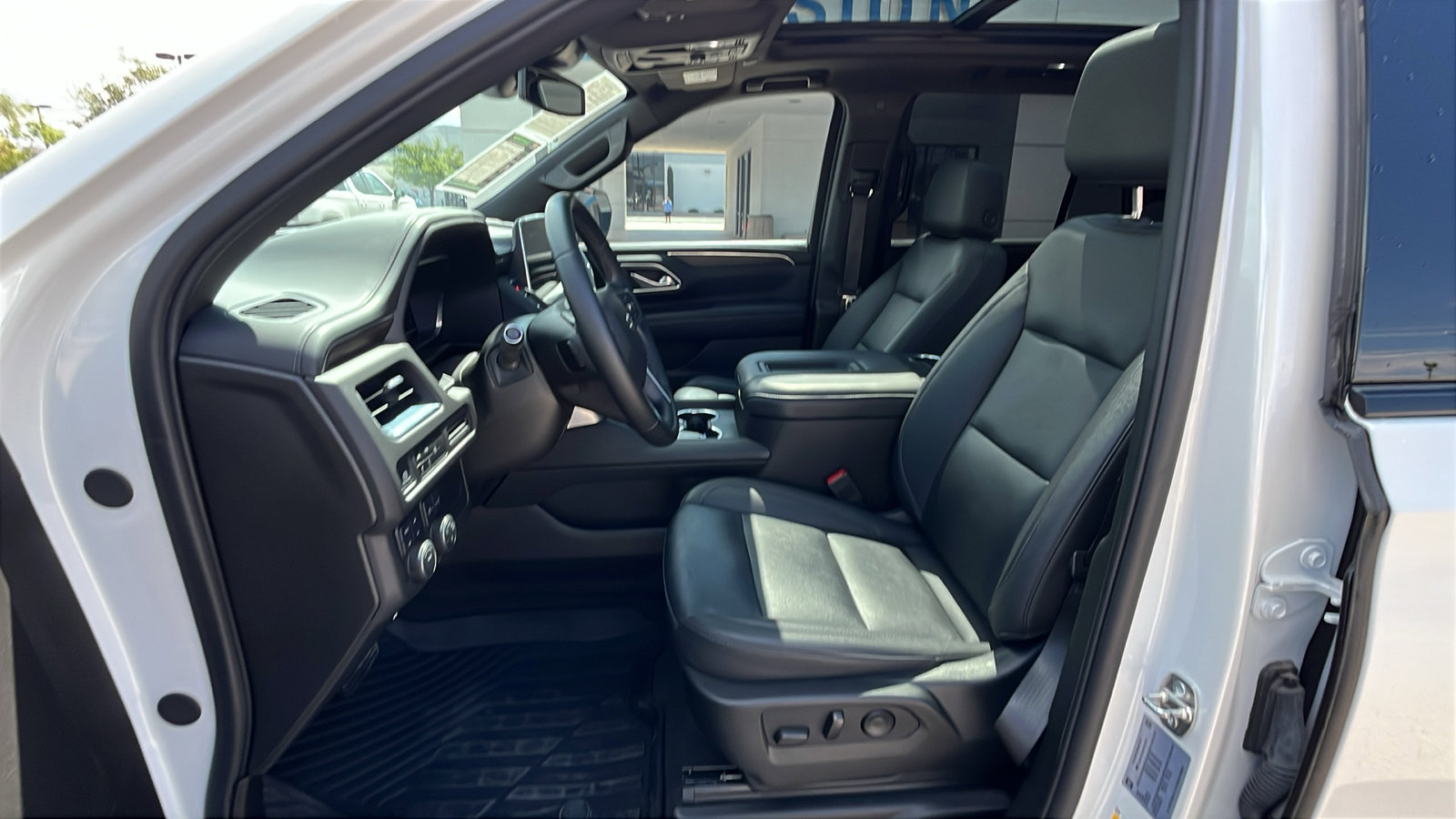 Used 2024 Chevrolet Tahoe Z71 AWD/4WD image 10
