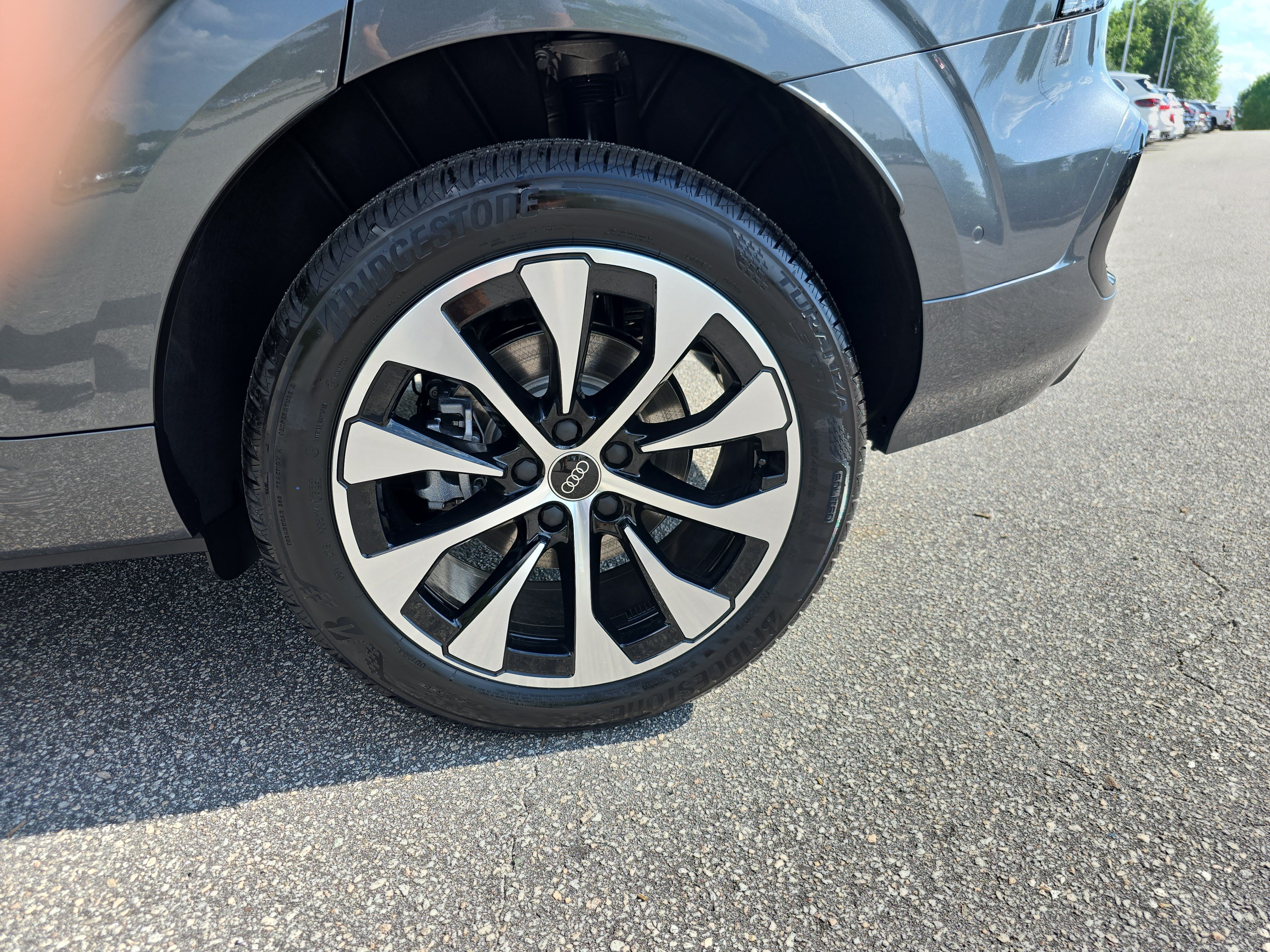 New 2026 Audi Q3 quattro 2.0T AWD/4WD image 32
