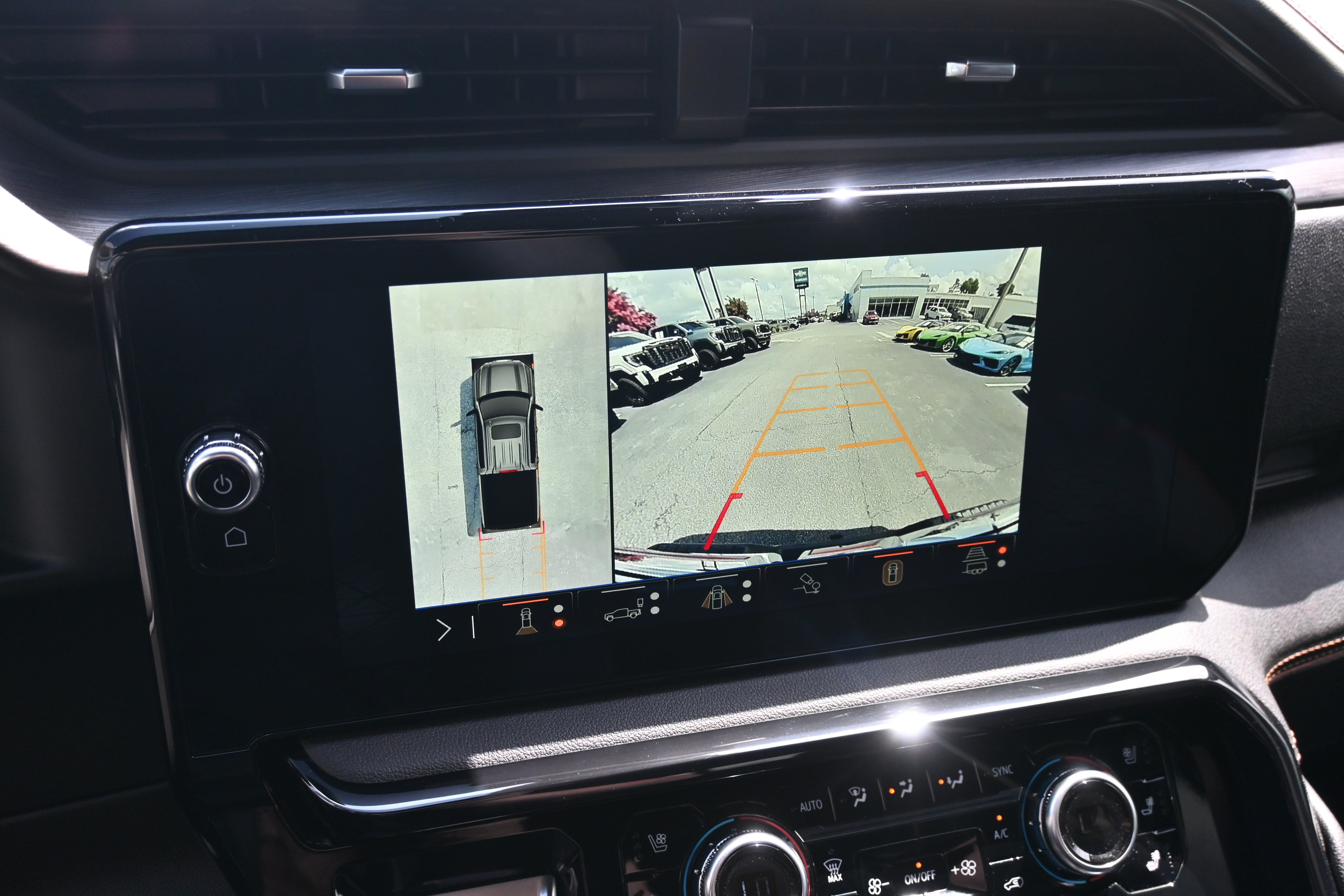 Used 2025 GMC Sierra 1500 AT4 w/ AT4 Premium Package AWD/4WD image 22