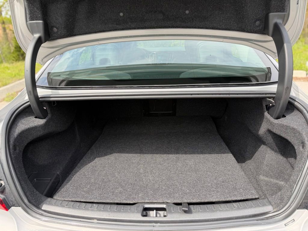 Used 2024 Volvo S60 B5 Plus AWD/4WD image 31